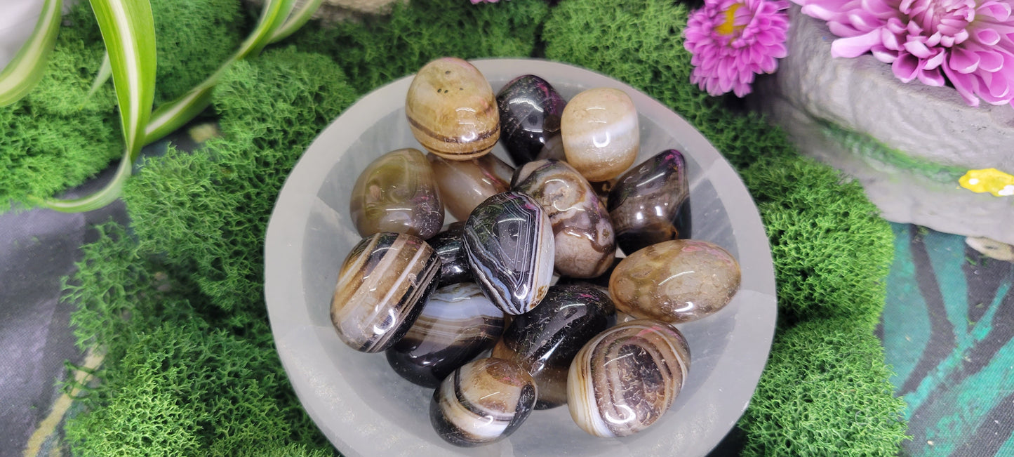 Grey Agate Tumble - Rock Bottom Jewelry & Engraving