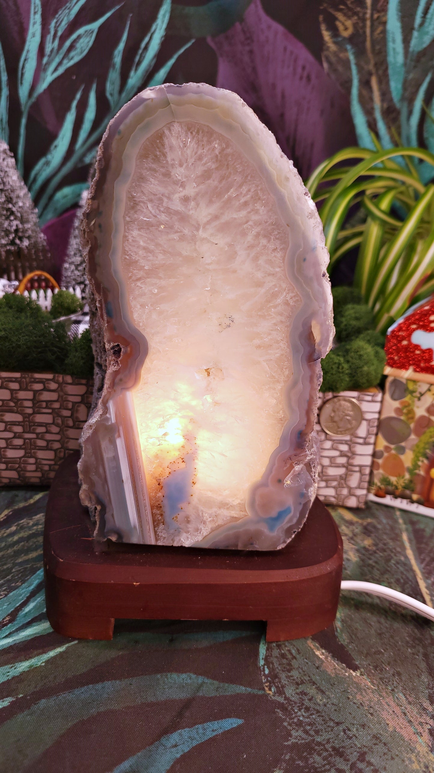 Agate Lamp