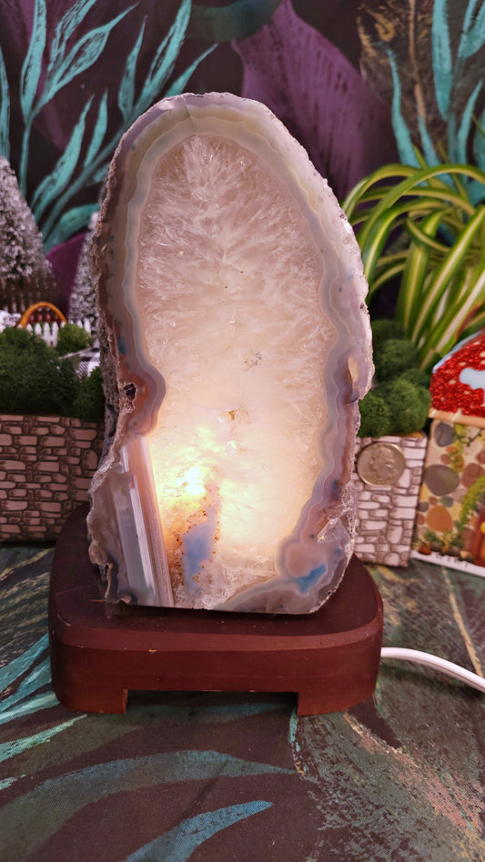 Agate Lamp