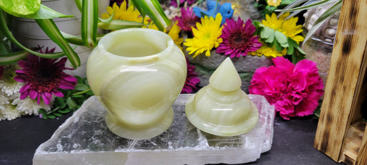 Green Banded Onyx Urn - Rock Bottom Jewelry & Engraving